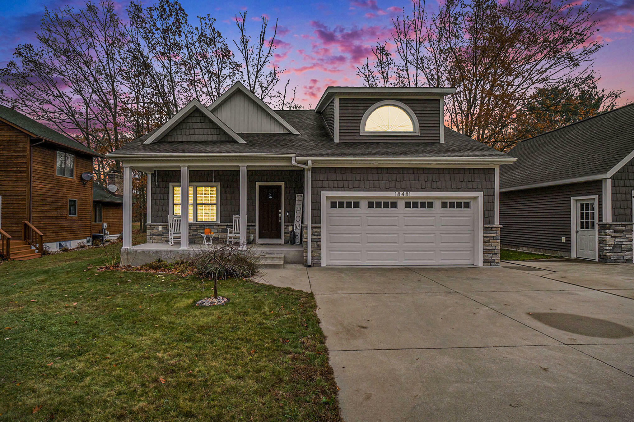 Property Photo: 18481 N Fruitport Road MI 49456