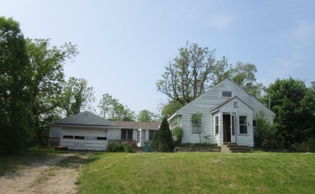 Property Photo:  304 Electric Avenue  MI 49014 