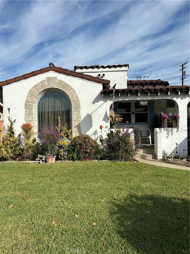 Property Photo:  3641 East 52nd Street  CA 90270 