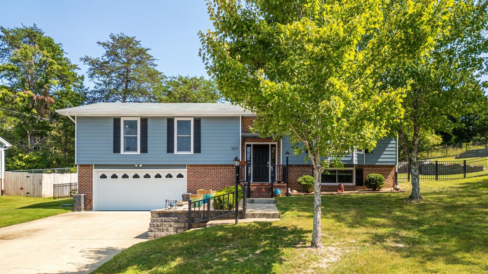 Property Photo:  929 Brookrun Drive  TN 37343 