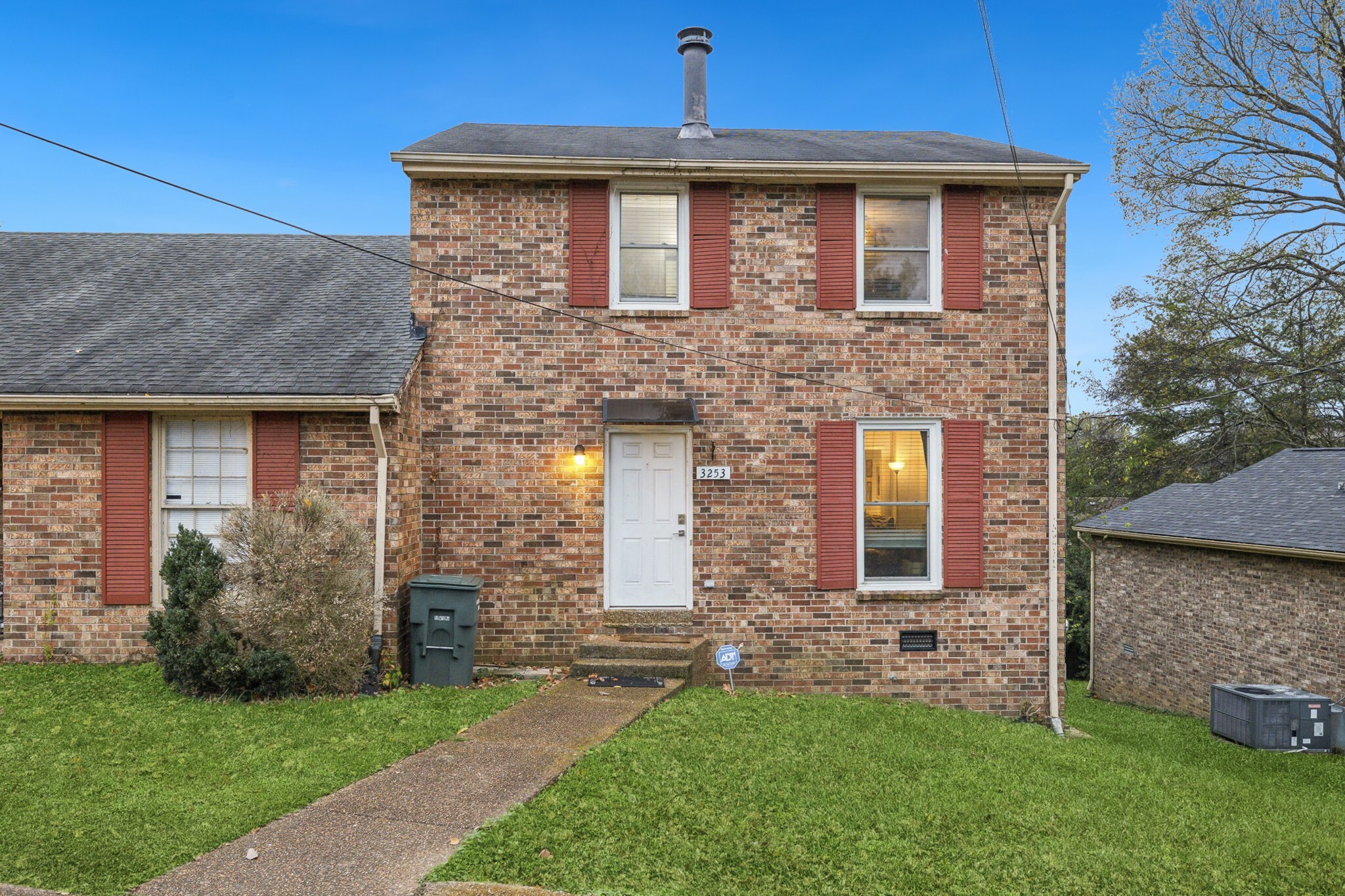 3253 Trails End Ln  Nashville TN 37214 photo