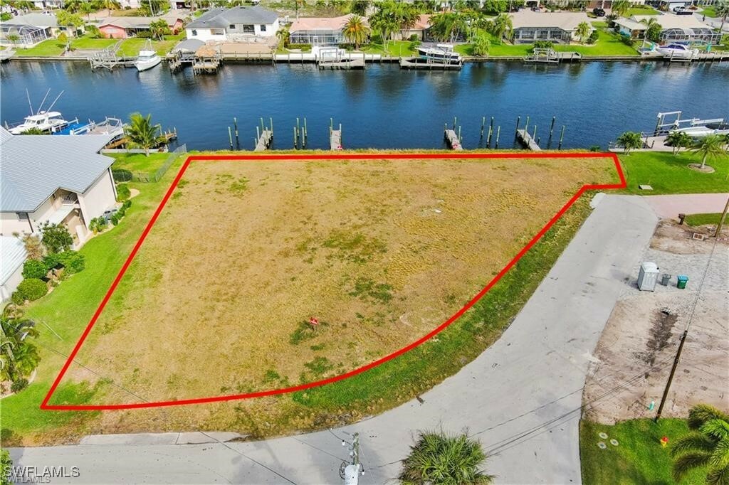 Property Photo:  1753 SE 46th Lane  FL 33904 