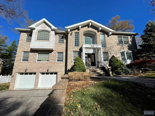 8 Glenwood Avenue  Demarest NJ 07627 photo