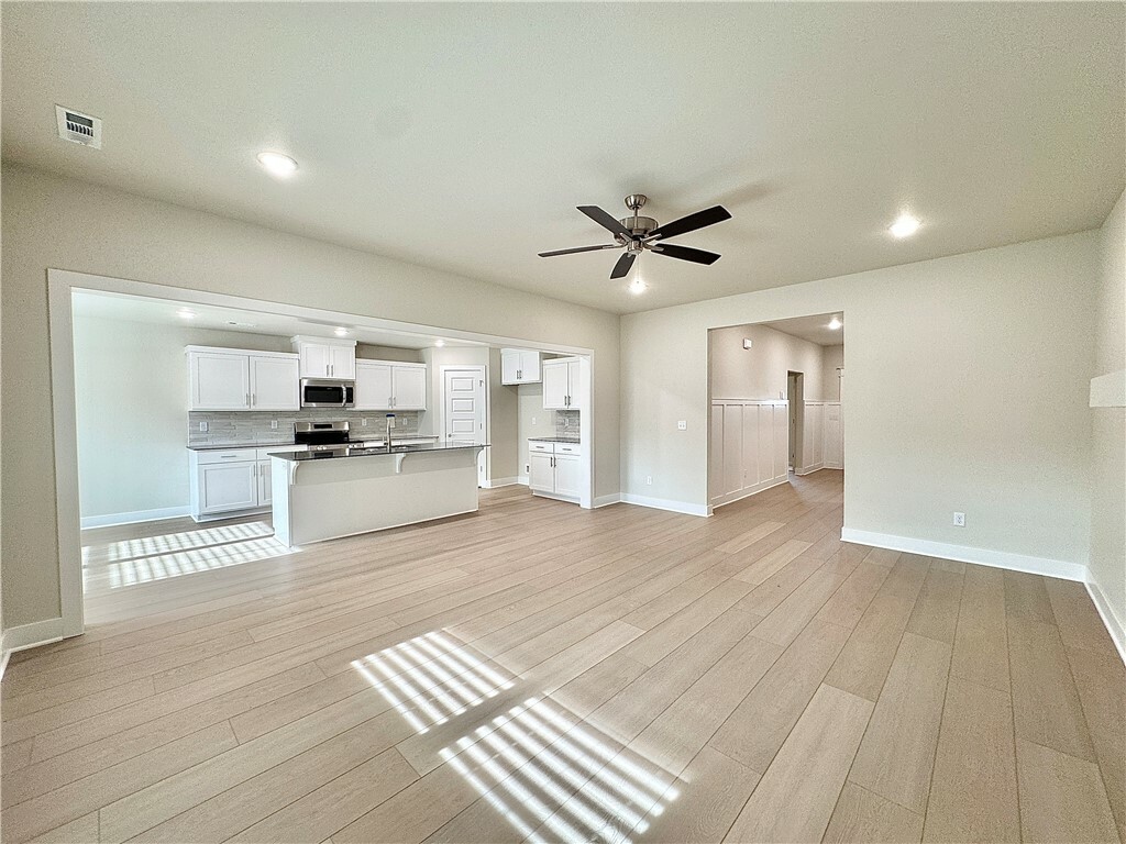 Property Photo: 462 S Benchmark Lane AR 72704