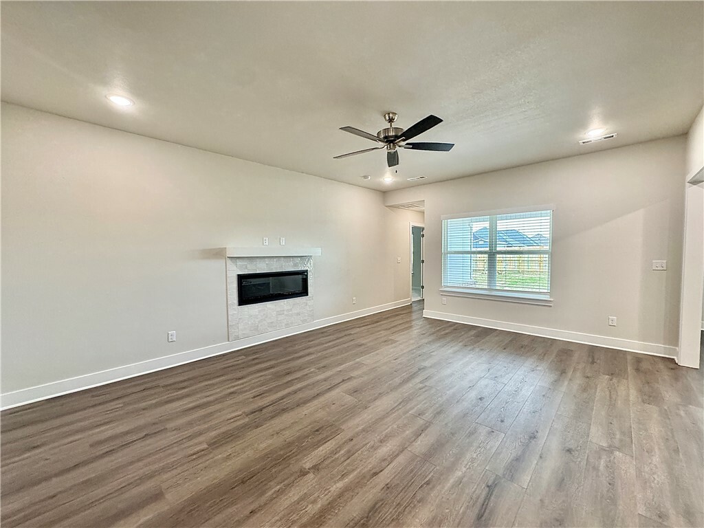 Property Photo: 4258 W Buckaroo Street AR 72704