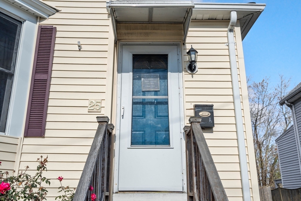 Property Photo:  25 Planters St  MA 01970 