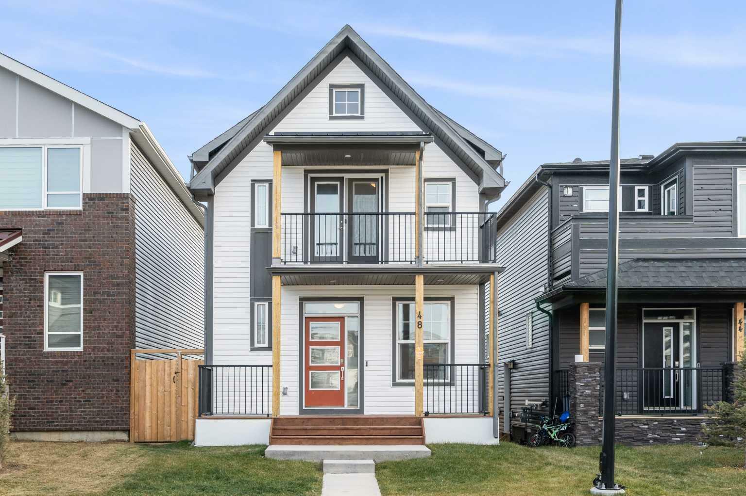 48 Howse Heights NE  Calgary AB T3P 1P1 photo