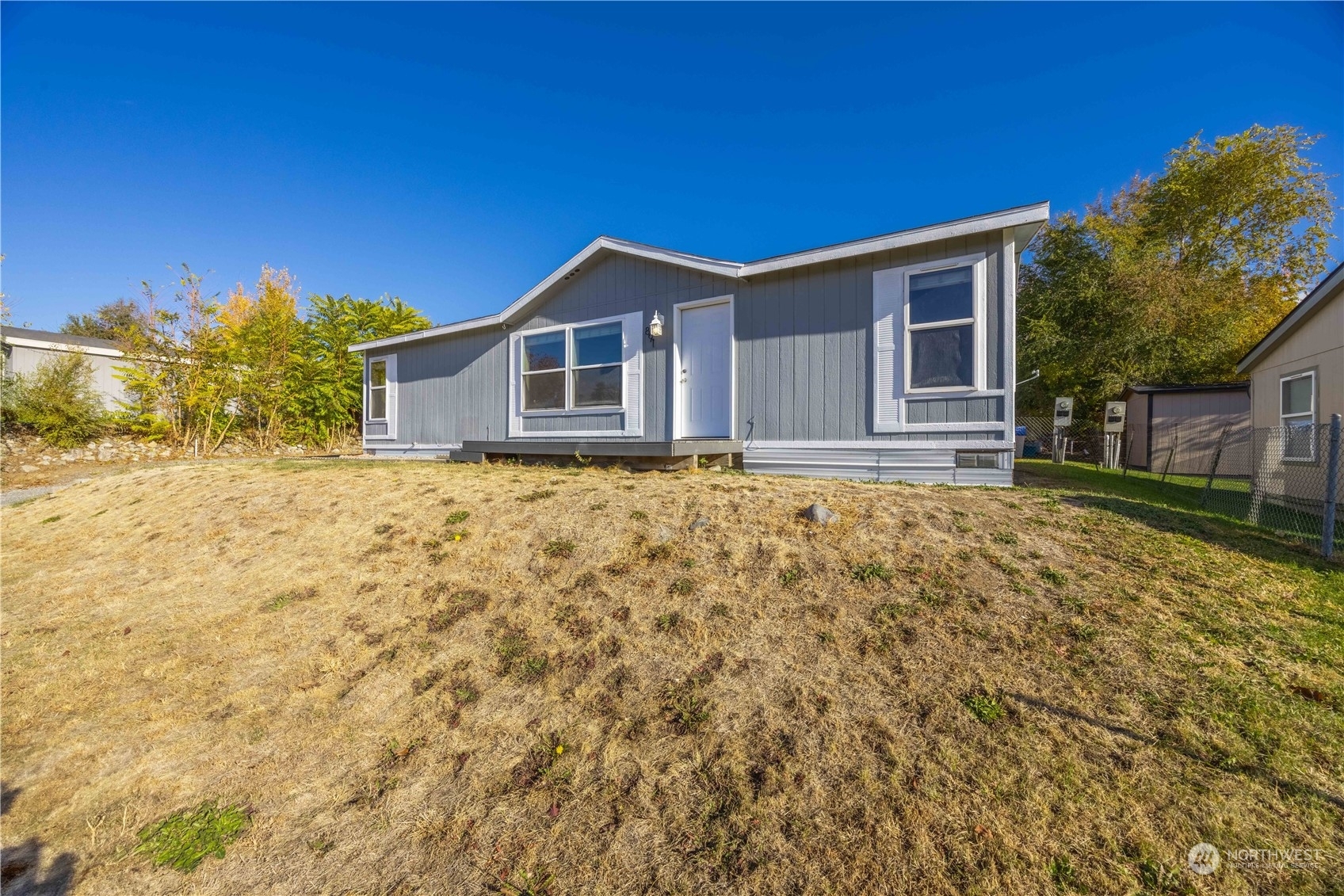 Property Photo:  891 N Garden Plaza  WA 98802 