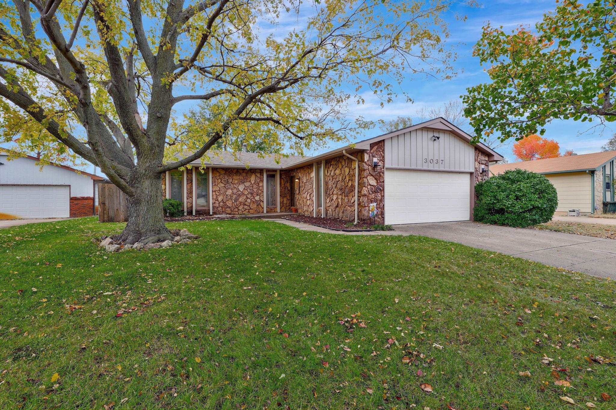 Property Photo:  3037 S Mount Carmel Ave  KS 67217 