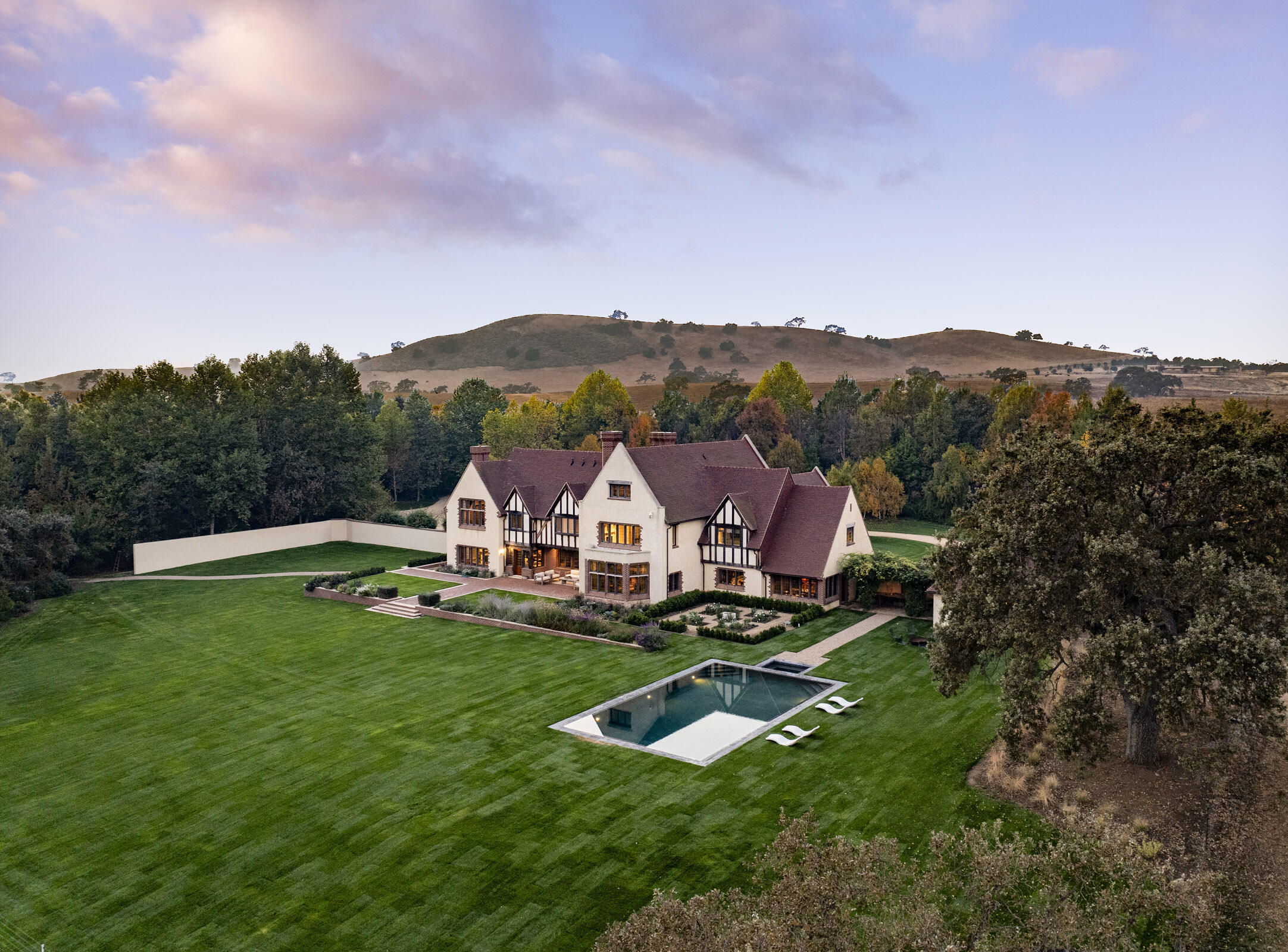 Property Photo:  5200 Armour Ranch Road  CA 93460 