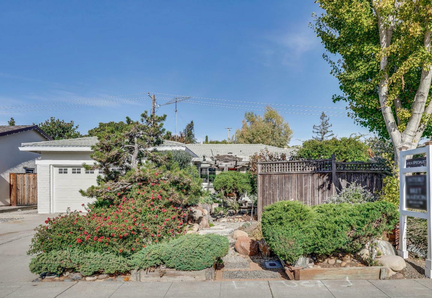 Property Photo:  1033 Cassia Way  CA 94086 