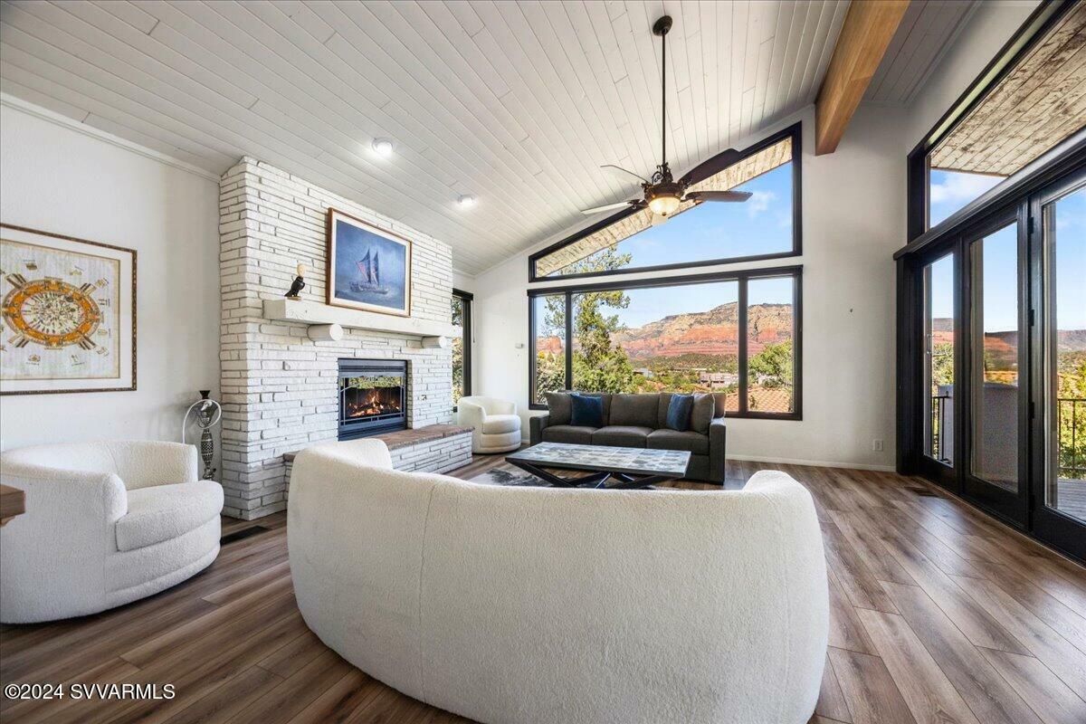 Property Photo: 194 Les Springs Lane AZ 86336
