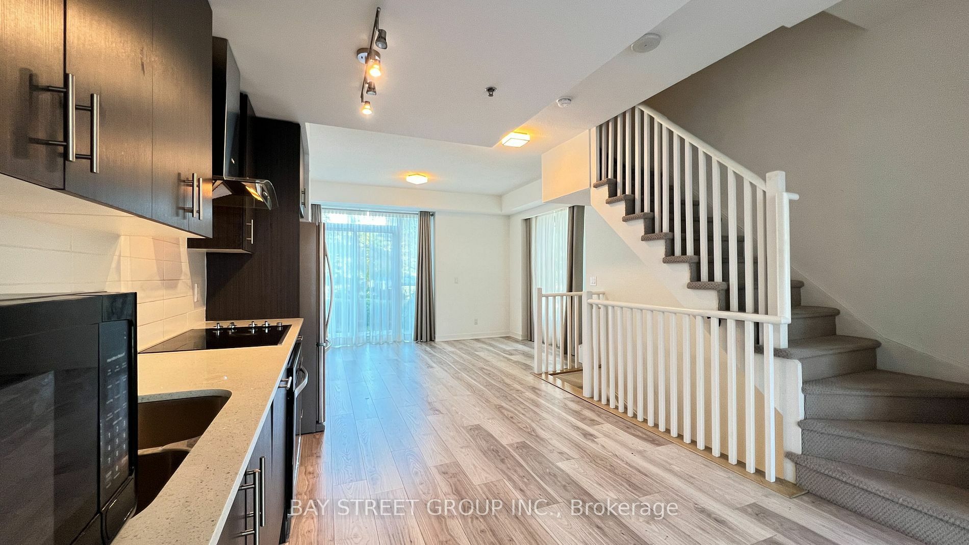 Property Photo:  205 Bonis Ave Th1  ON M1T 3W6 