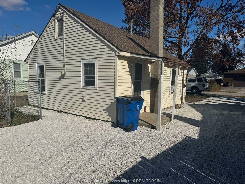 Property Photo:  503 Emily Street  ON N8A 4K6 