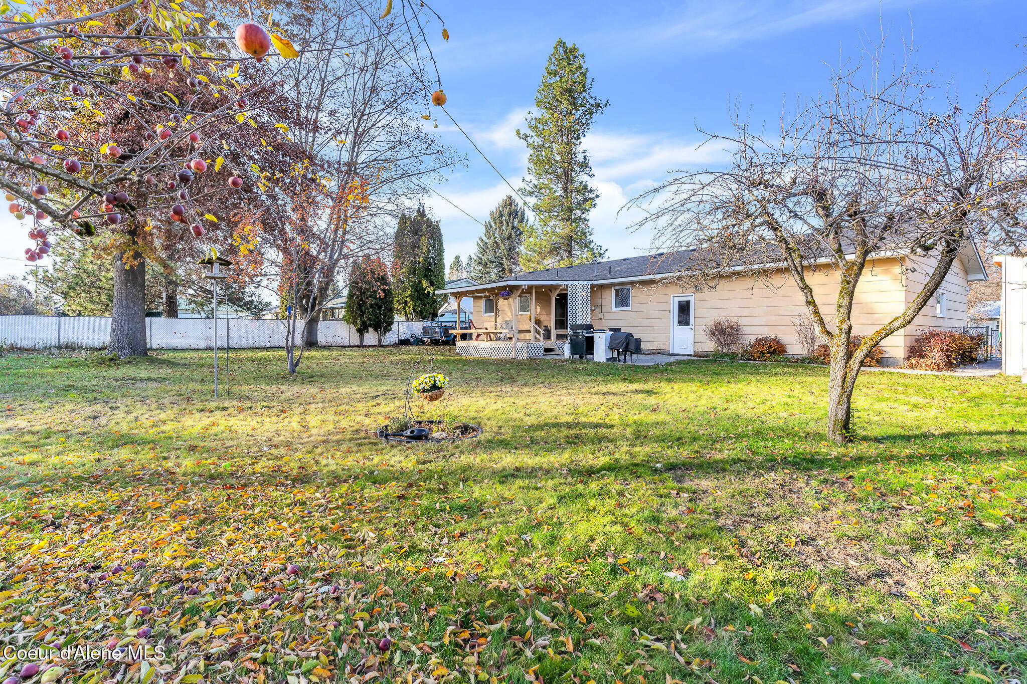 Property Photo:  1808 E Fruitdale Ave  ID 83815 