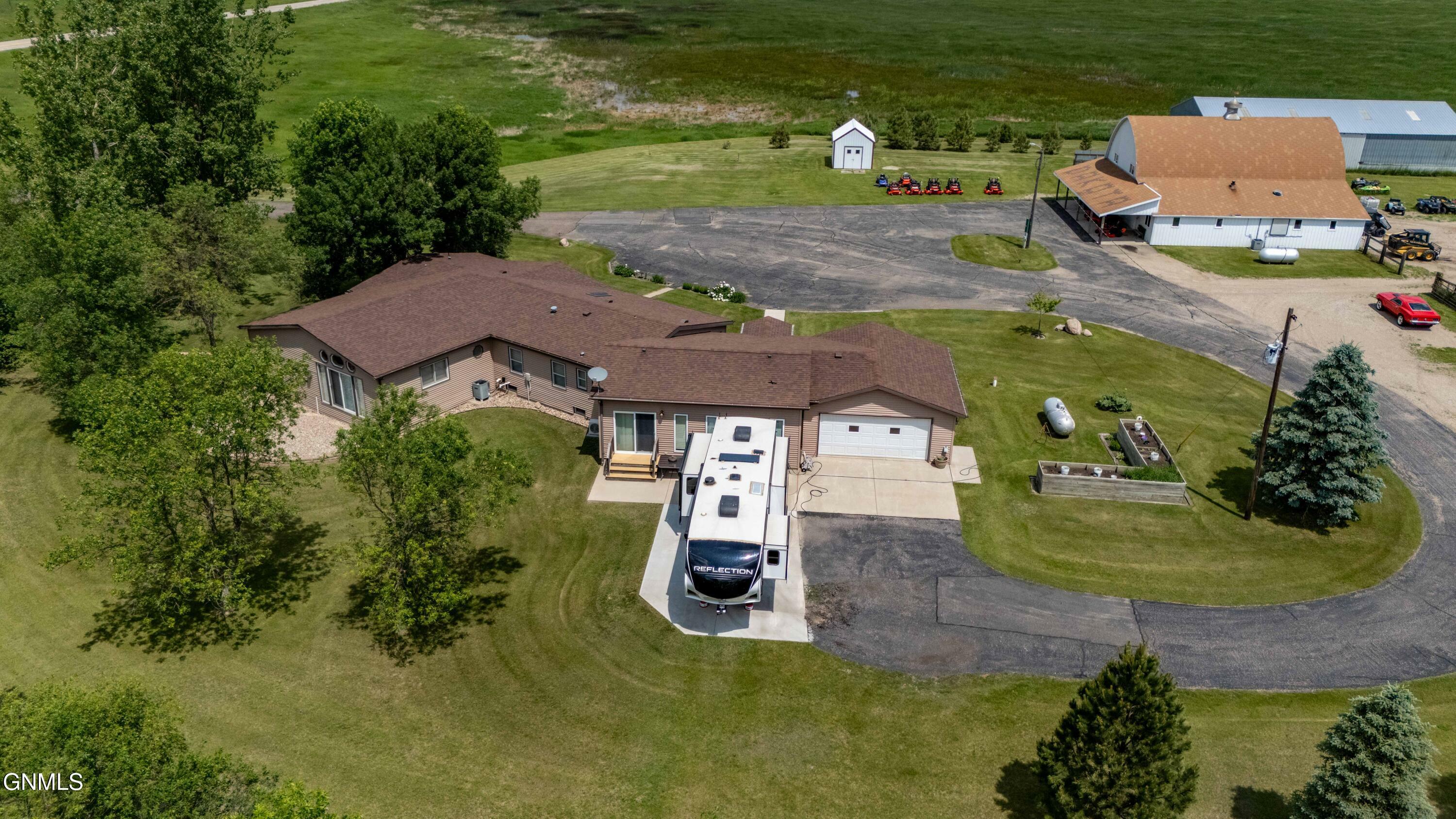 Property Photo: 8130 Hwy 3 SE ND 58495