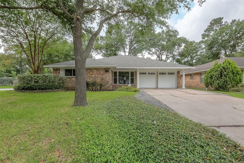 Property Photo:  2103 Latexo Drive  TX 77018 