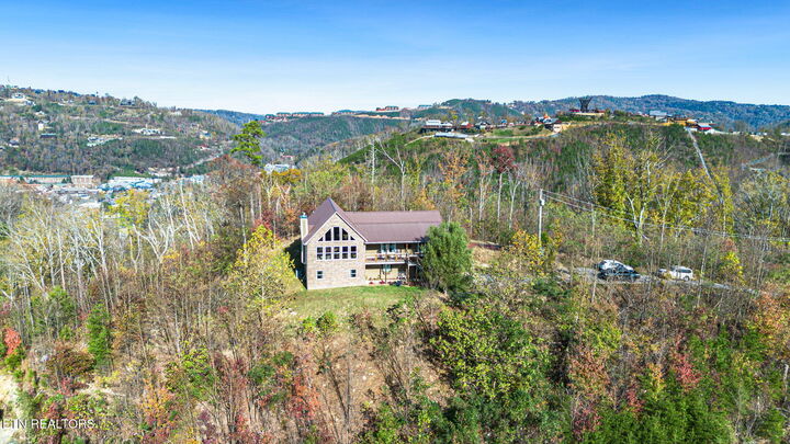 Property Photo: 835 Perry Drive TN 37738