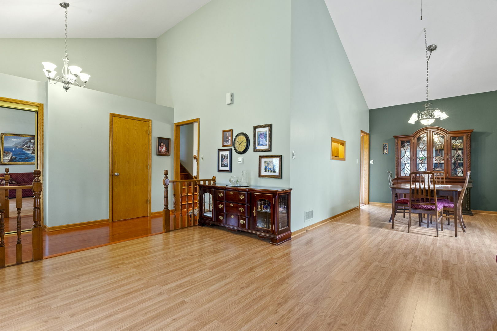 Property Photo:  227 N Clyde Avenue  IL 60067 