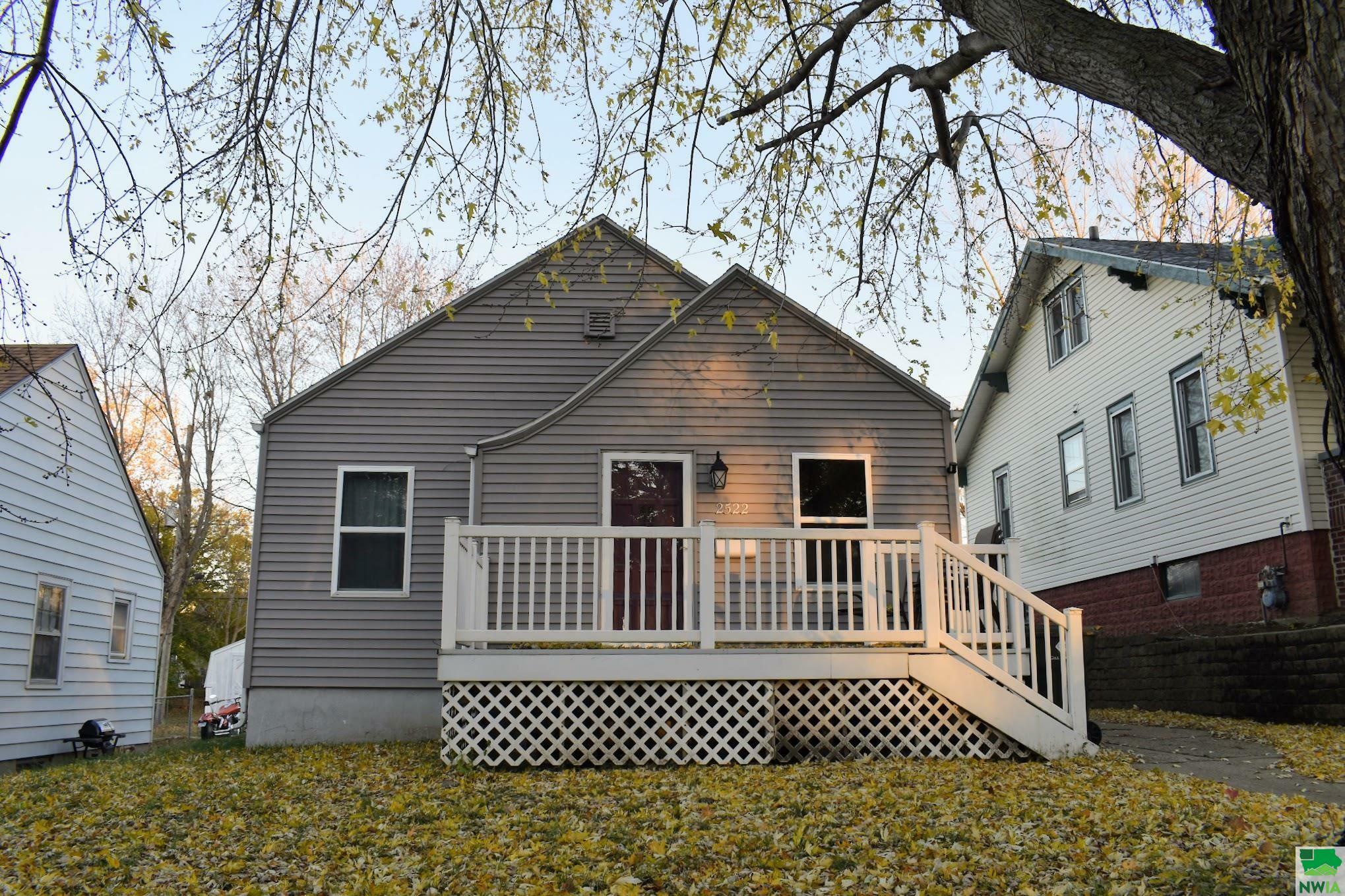 Property Photo:  2522 S Lakeport St  IA 51106 