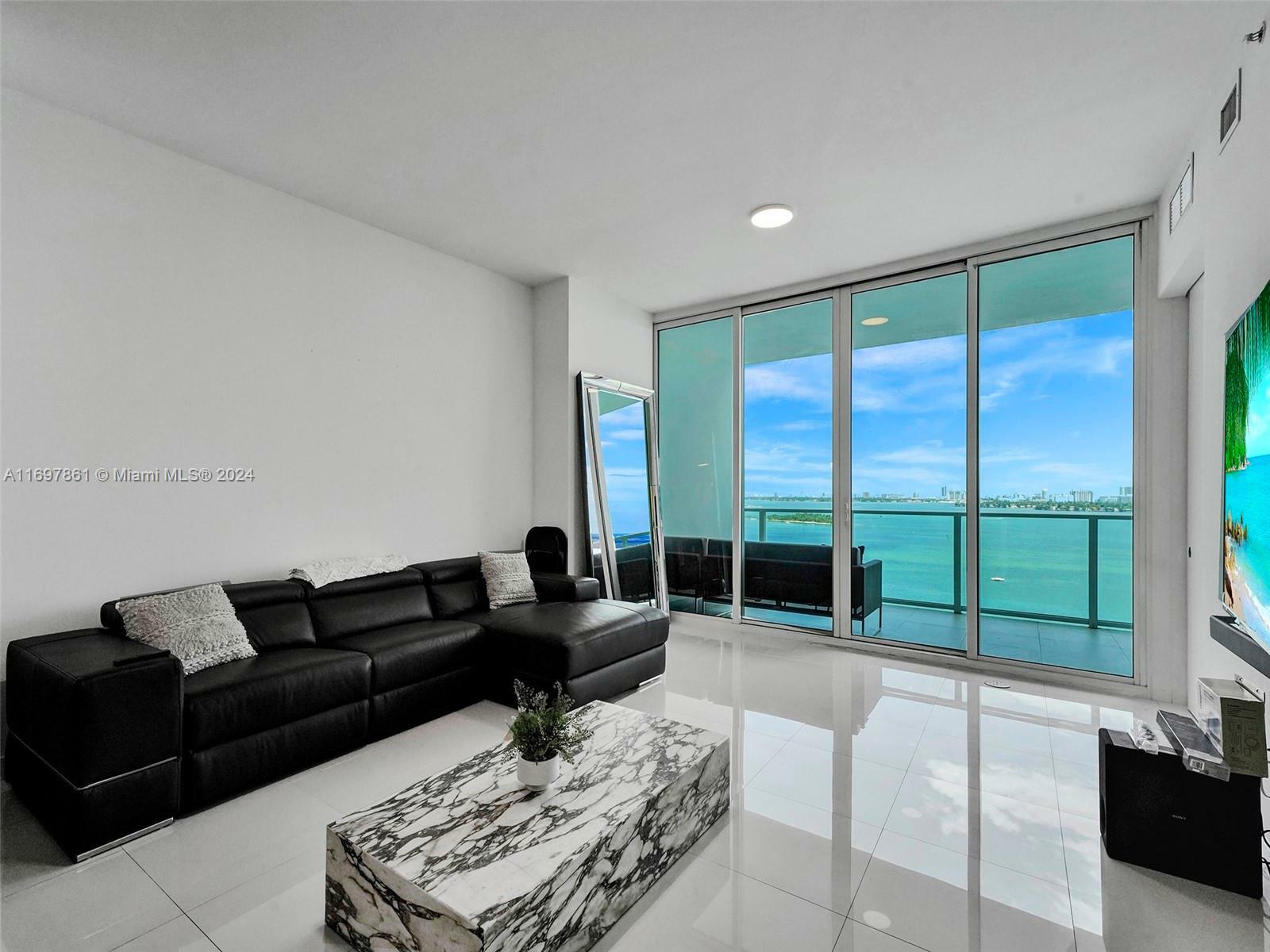 Property Photo:  2020 N Bayshore Dr 1509  FL 33137 