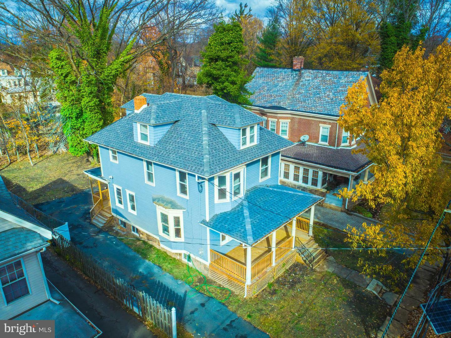 Property Photo:  33 Hillcrest Avenue  NJ 08618 