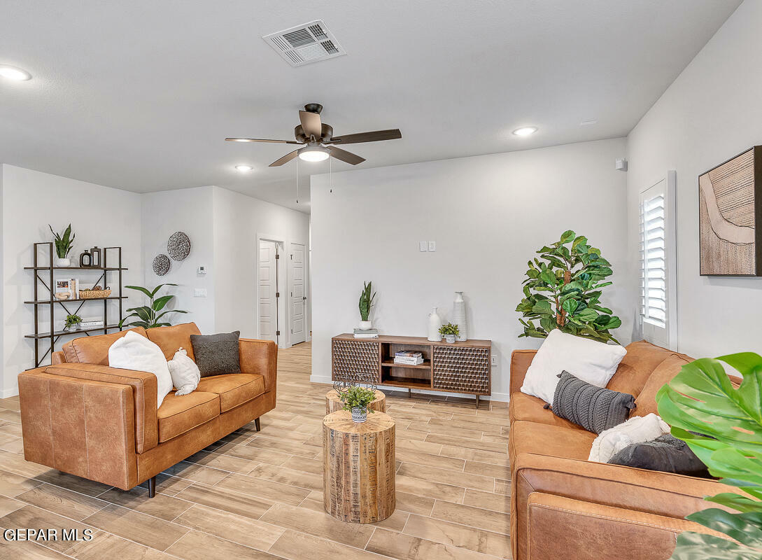 Property Photo:  13824 Loreina Luz Avenue  TX 79928 