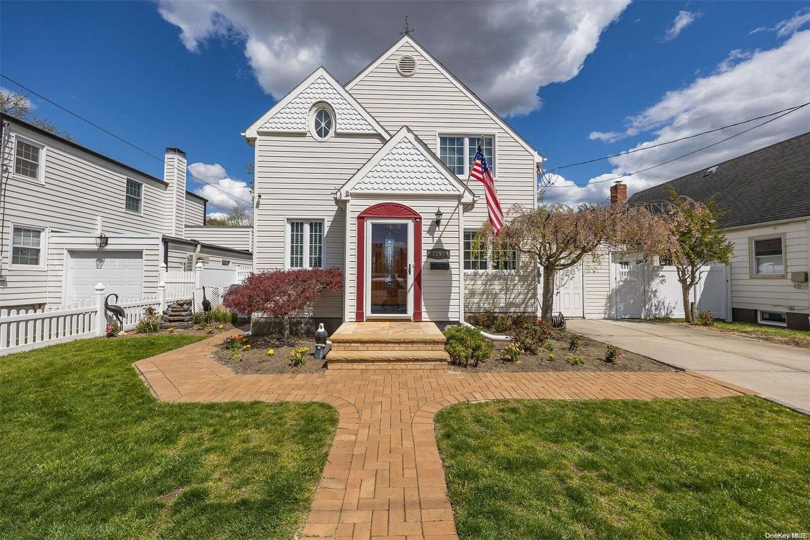 Property Photo:  2297 Westlake Court  NY 11572 