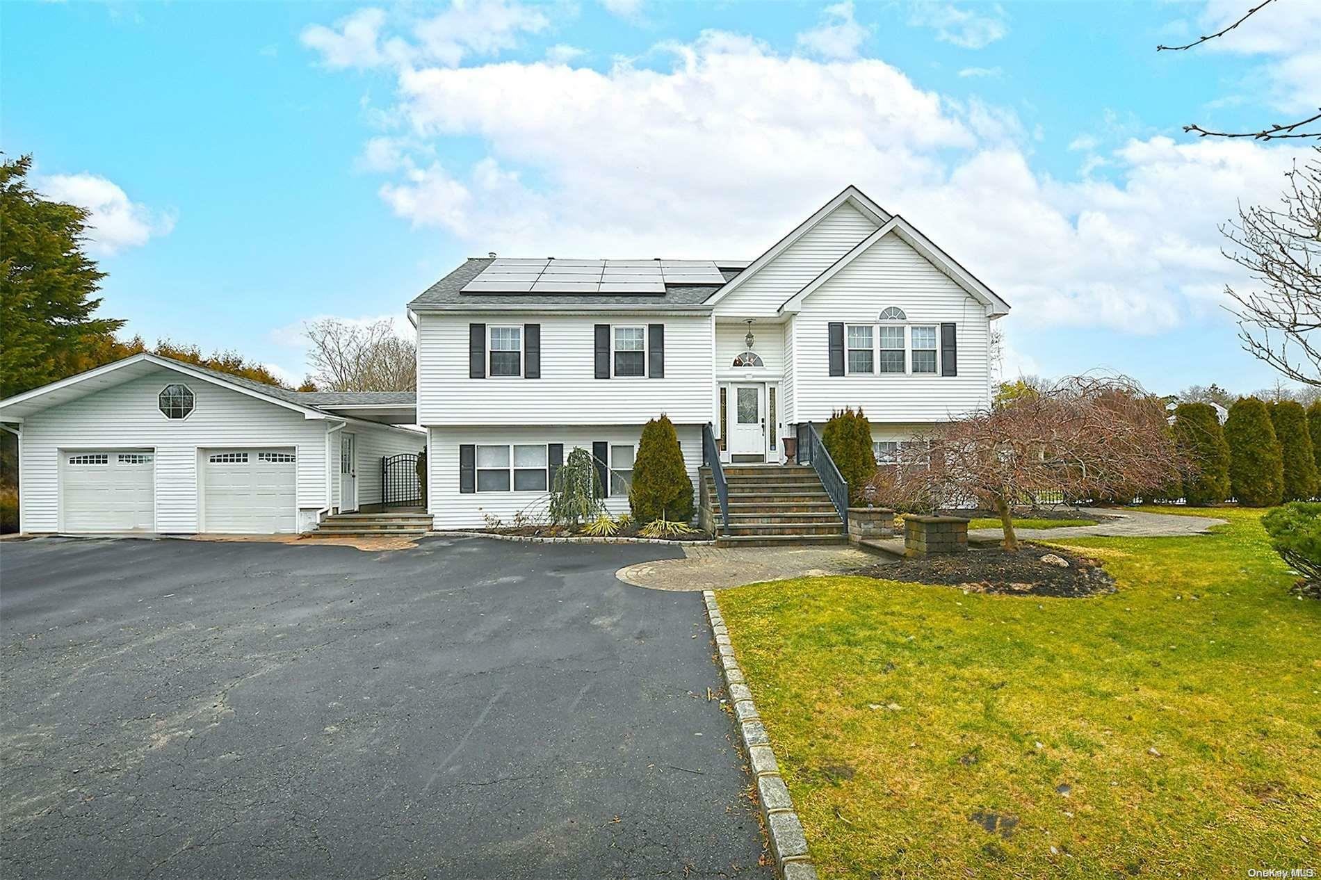 Property Photo:  29 Greentree Drive  NY 11763 