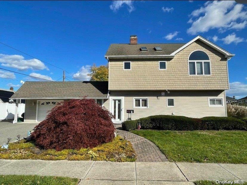 7 Wisp Lane  Wantagh NY 11793 photo