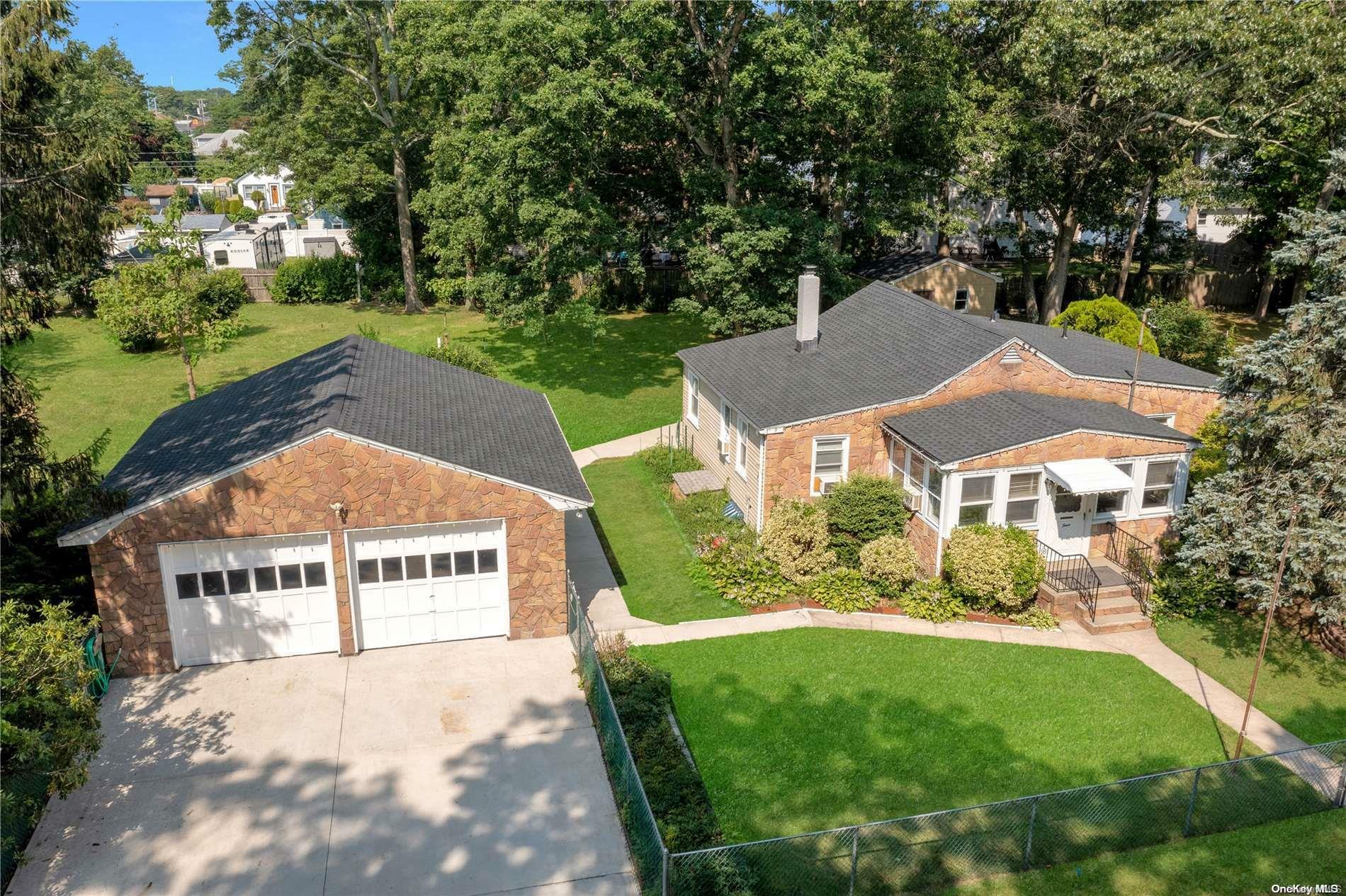 Property Photo: 4 Lafayette Avenue NY 11950