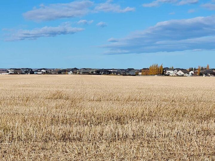 Property Photo: 6002 57 Avenue AB T4H 1T8