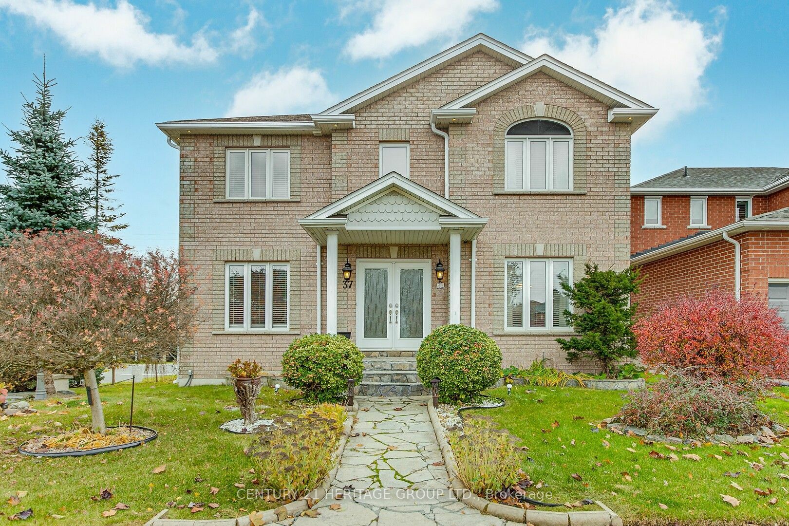 37 Saint Ave  Bradford West Gwillimbury ON L3Z 3E6 photo