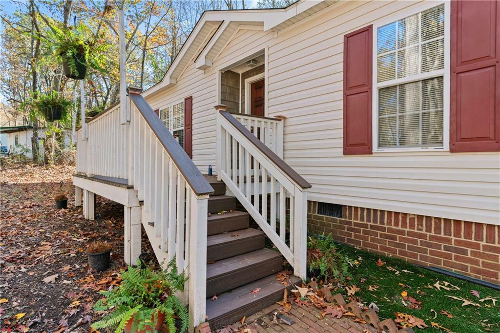 Property Photo:  5310 Double Branches Drive  GA 30040 