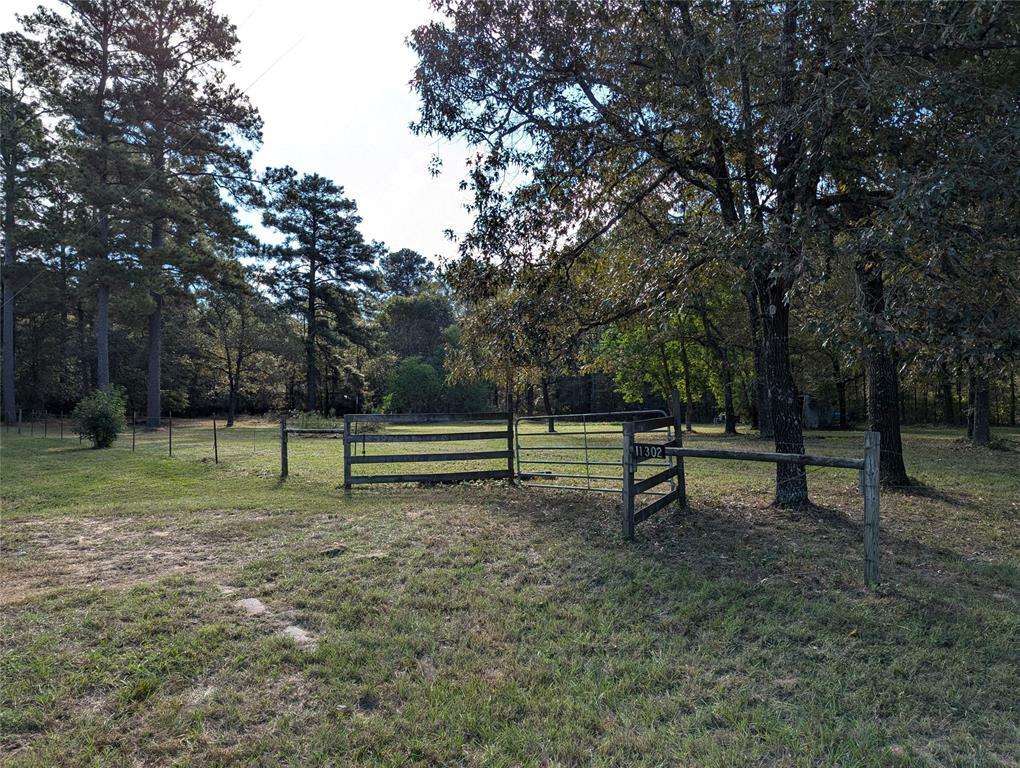 Property Photo:  11302 County Road 351  TX 77363 