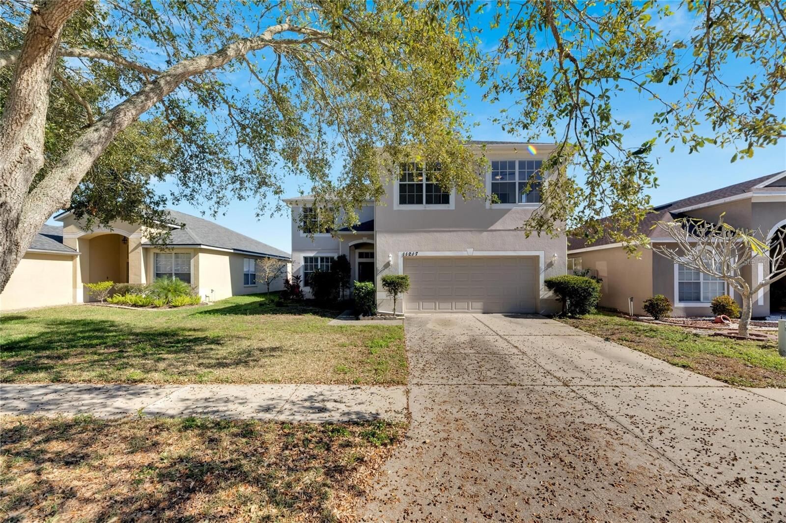 Property Photo:  11217 Avery Oaks Drive  FL 33625 