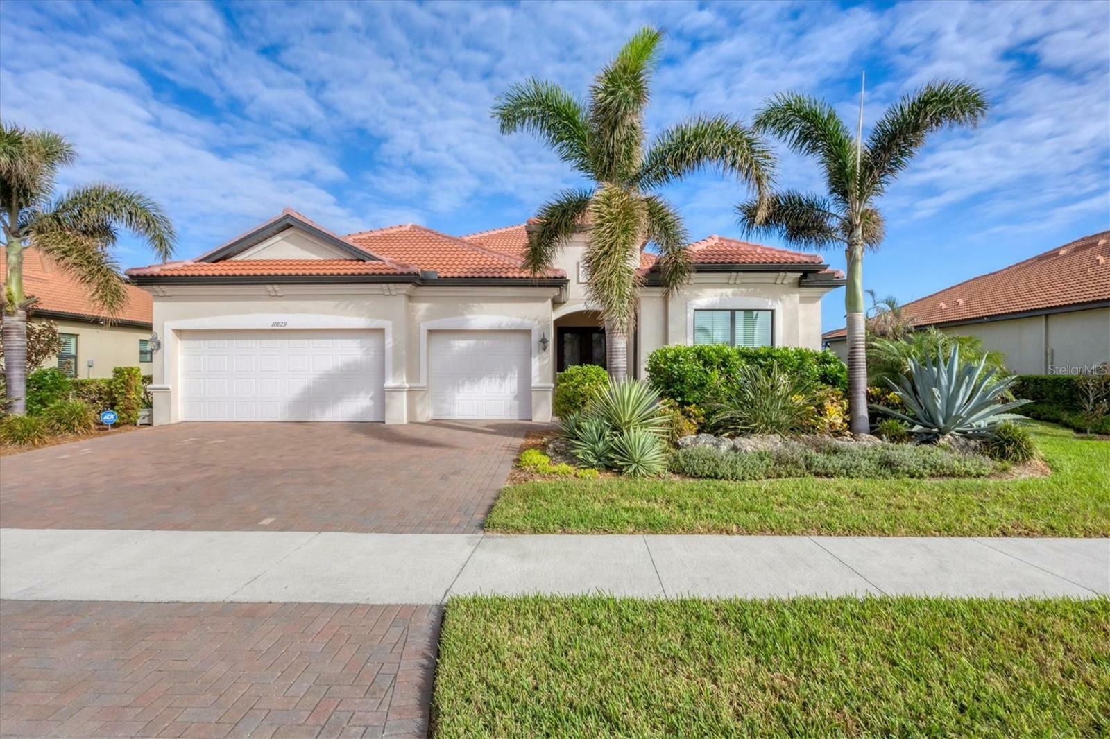 Property Photo: 10829 Whisk Fern Drive FL 34293