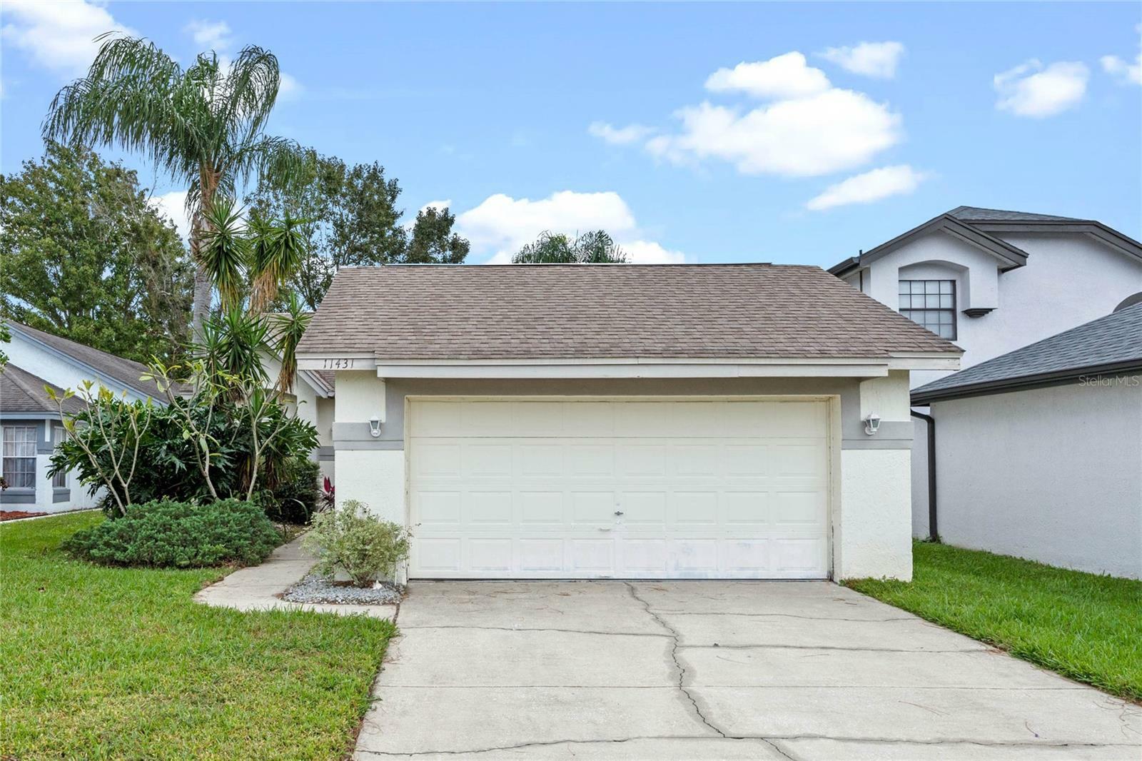 Property Photo:  11431 Peachstone Court  FL 32821 