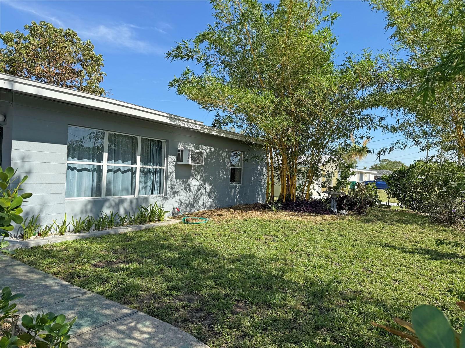 Property Photo:  107 Dunn Drive NE  FL 33952 