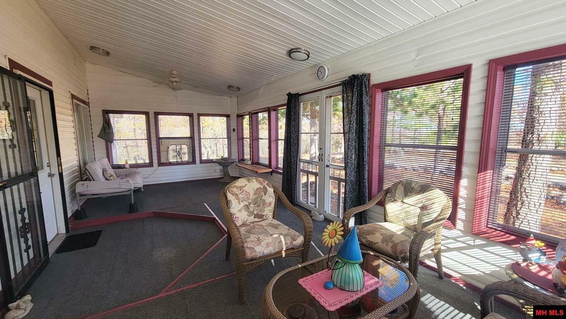 Property Photo: 150 North Woods Court AR 72687