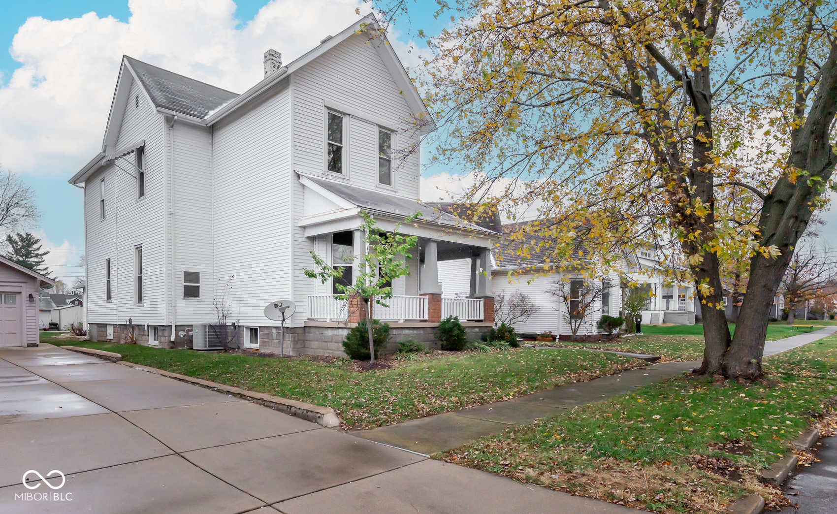 Property Photo:  510 W Fourth Street  IN 47274 