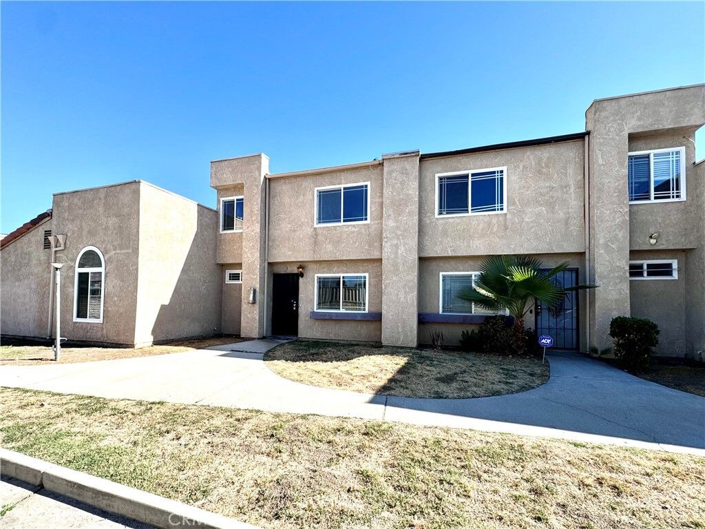 Property Photo:  1480 E Marshall Boulevard 3  CA 92404 