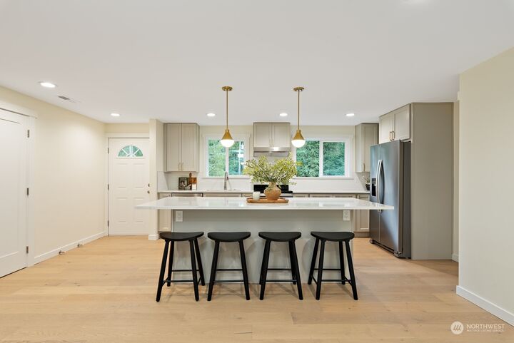 Property Photo:  1801  Woodland Dr  WA 98274 