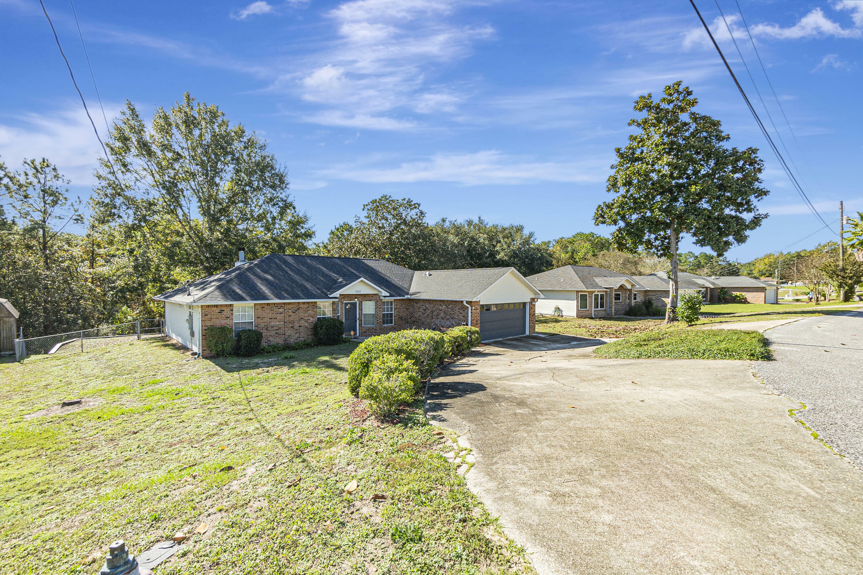 Property Photo:  1315 Jefferyscot Drive  FL 32536 