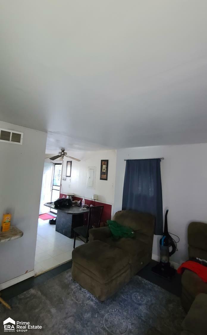 Property Photo:  3412 Comstock Avenue  MI 48504 