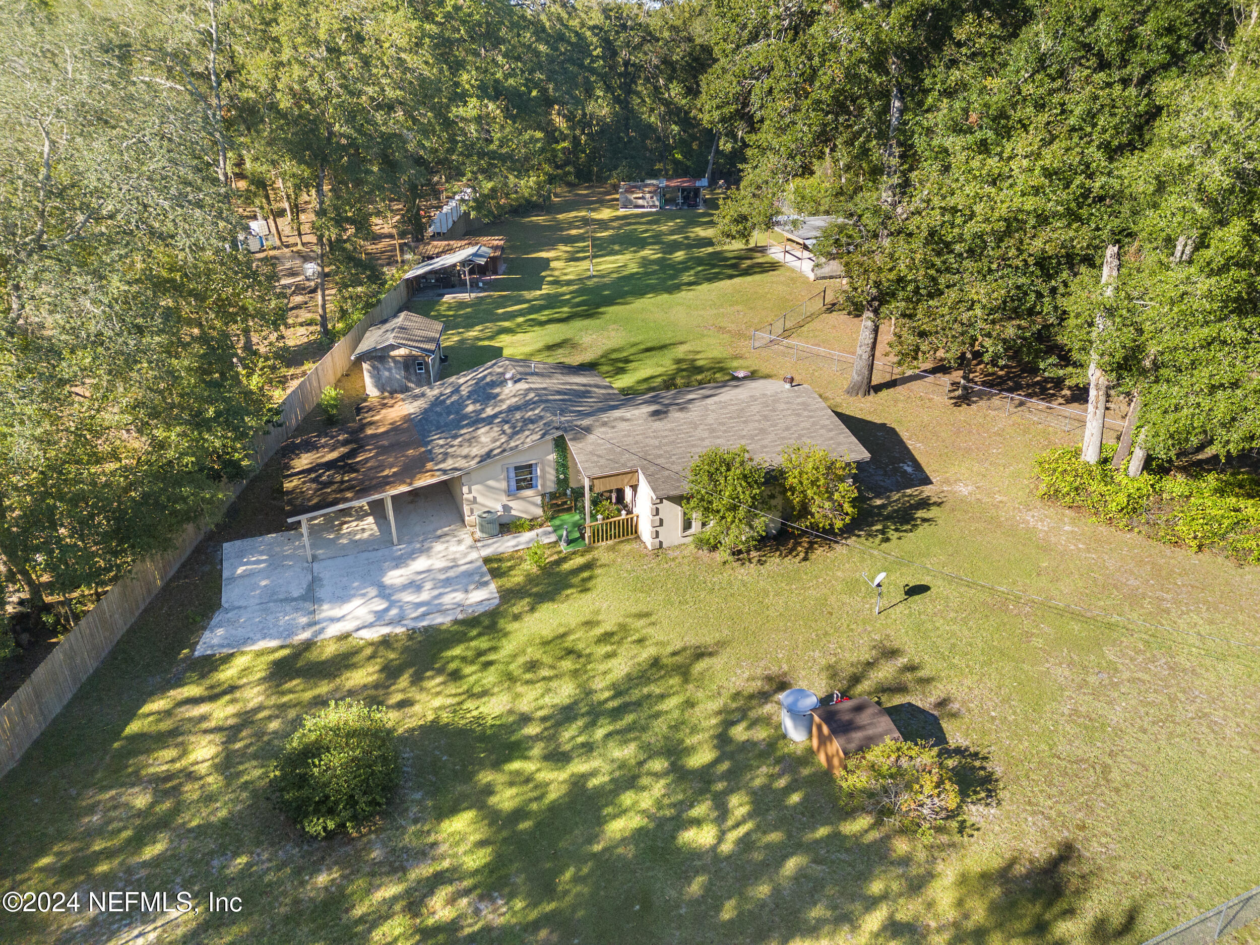 Property Photo: 5790 US Highway 17 FL 32043
