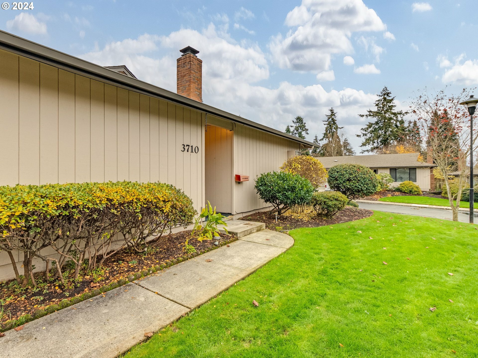 Property Photo:  3710 NE 45th St  WA 98661 