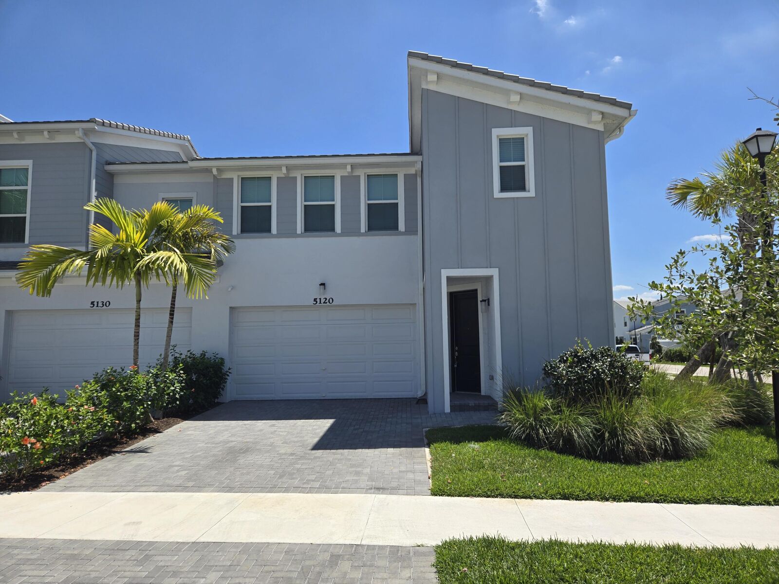 Property Photo: 5120 Willow Creek Drive FL 33470