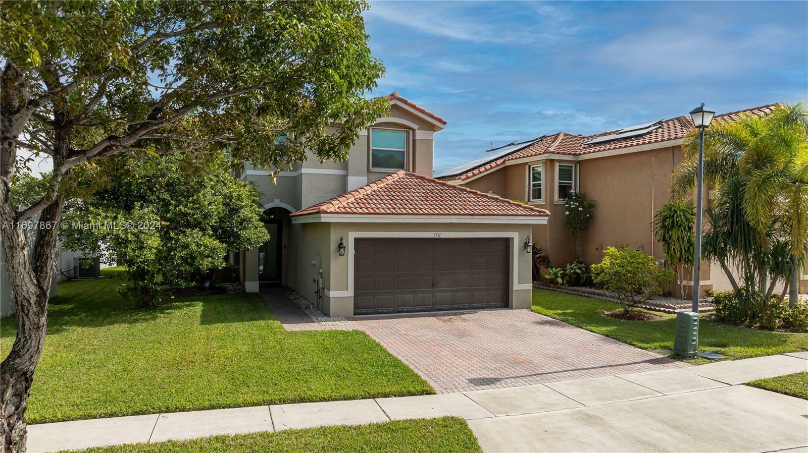 Property Photo:  1931 SW 148th Way  FL 33027 