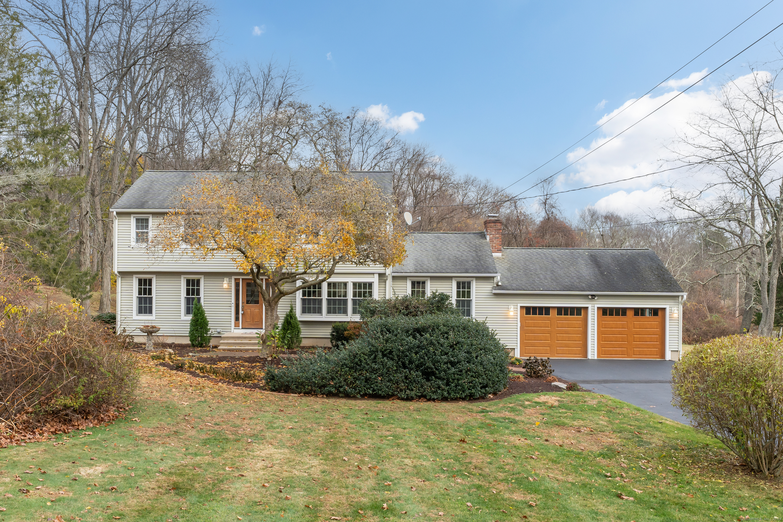 Property Photo:  29 Puritan Lane  CT 06443 